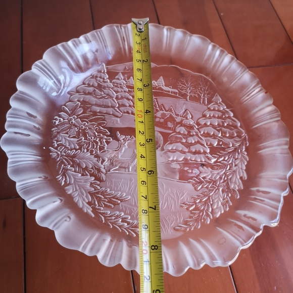 Mikasa Holiday Classic Winter Dreams Footed Bon Bon Pedestal Glass Plate 4" Tall - Picture 6 of 7